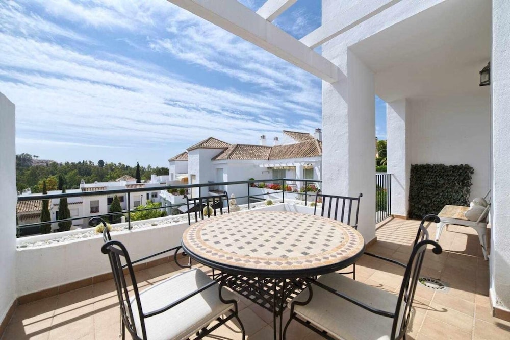 Senorio de Gonzaga Great 2 Bedroom Apartment