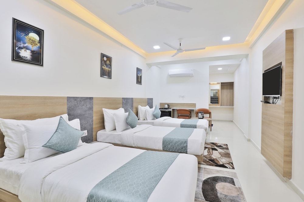 Hotel SR Radhey