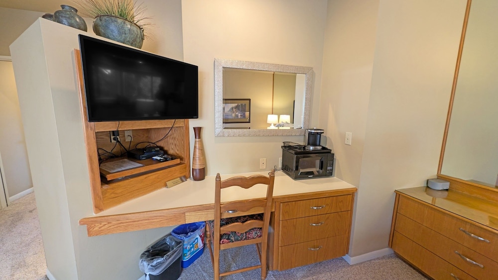 Mt Bachelor Village 324 B Sr 1 Bedroom Condo