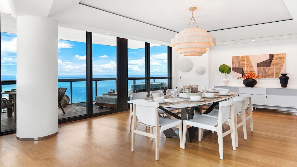 Luxury Vacation Rentals at The Setai by LRMB
