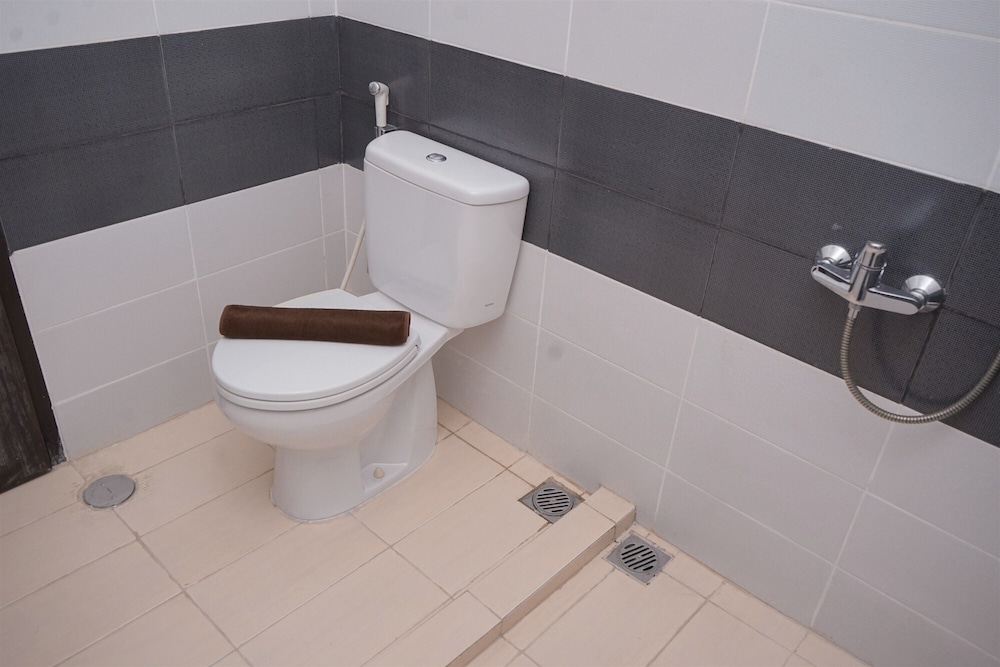 Cozy & Good 1Br Apartment At Scientia Residence