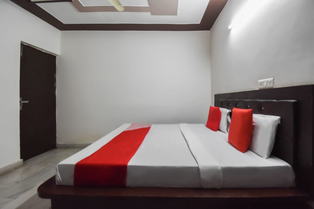 OYO 48899 Hotel V Seven - Property Image 7