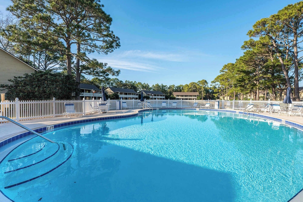 Seascape - Across From Pool and Tennis - Beach