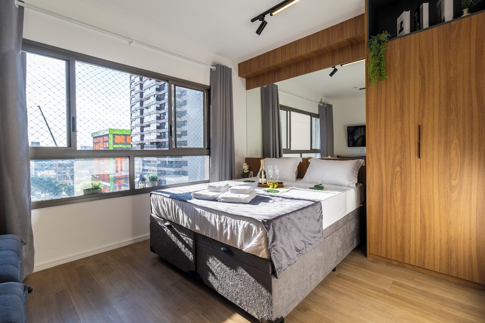 Modern, fully equipped, and well-lit with AC and gym