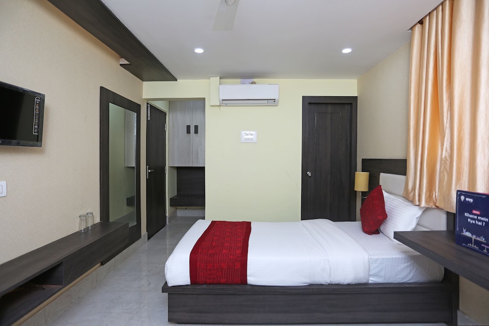 OYO 6709 Hotel L N International - Property Image 6