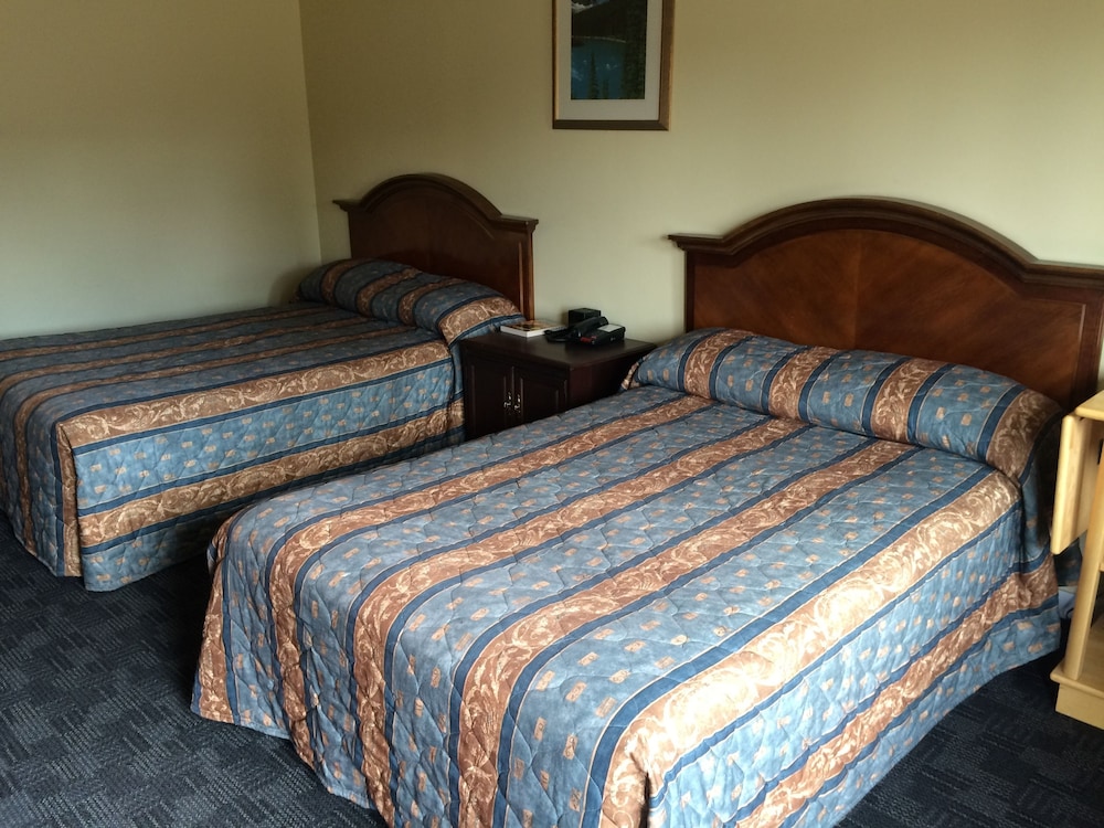 Camrest Motel