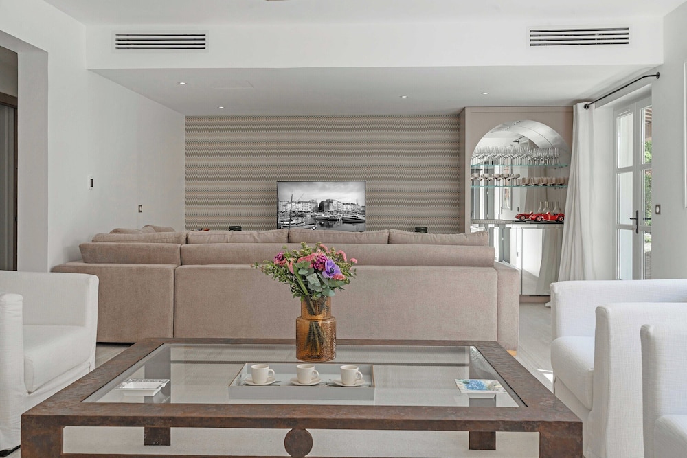 Exceptional Villa- AC- 5br-10p- Baie des Canebiers