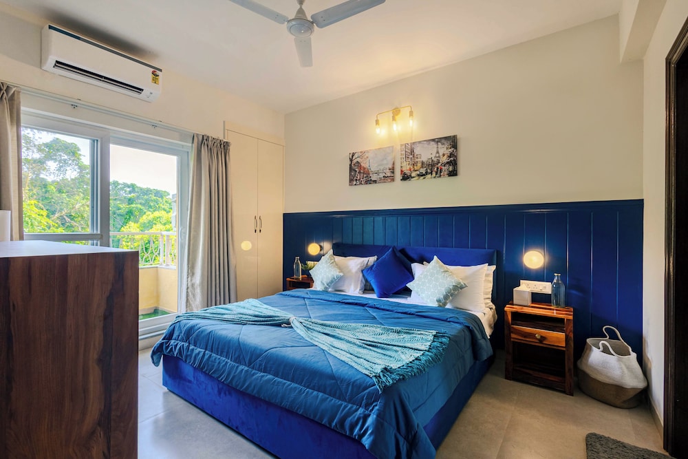 Alaya Stays Veera Marina 1BHK with Pool