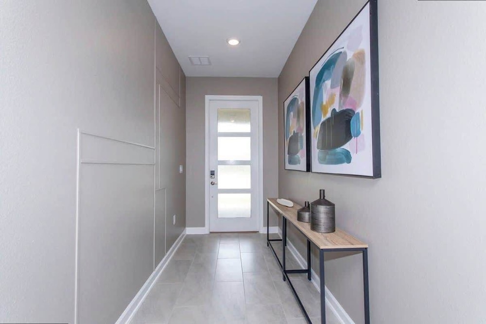 Gorgeous Family Friendly 5 Bd w/ Pool Close to Disney @ Storey Lake 2767 - Image 2