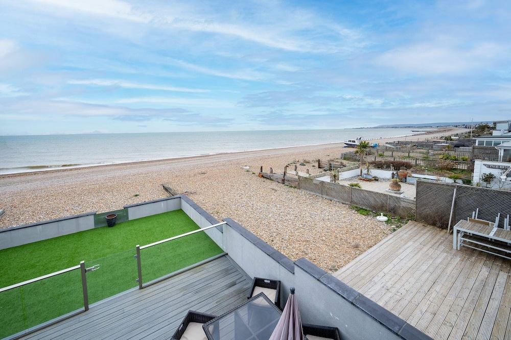 Beach View Breeze