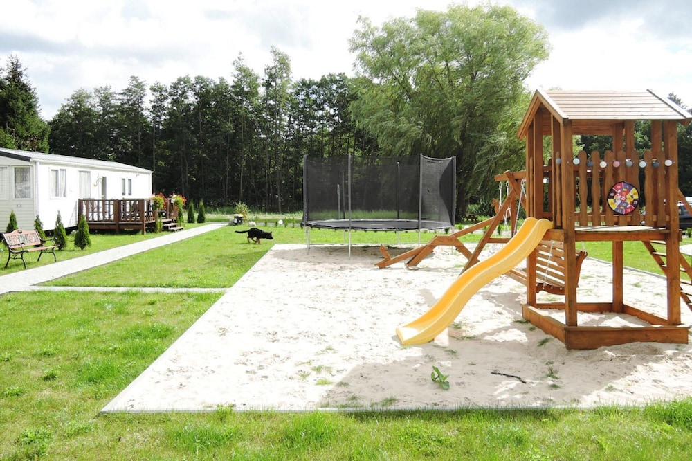 Mobile Home in Kolczewo Near Baltic Beaches