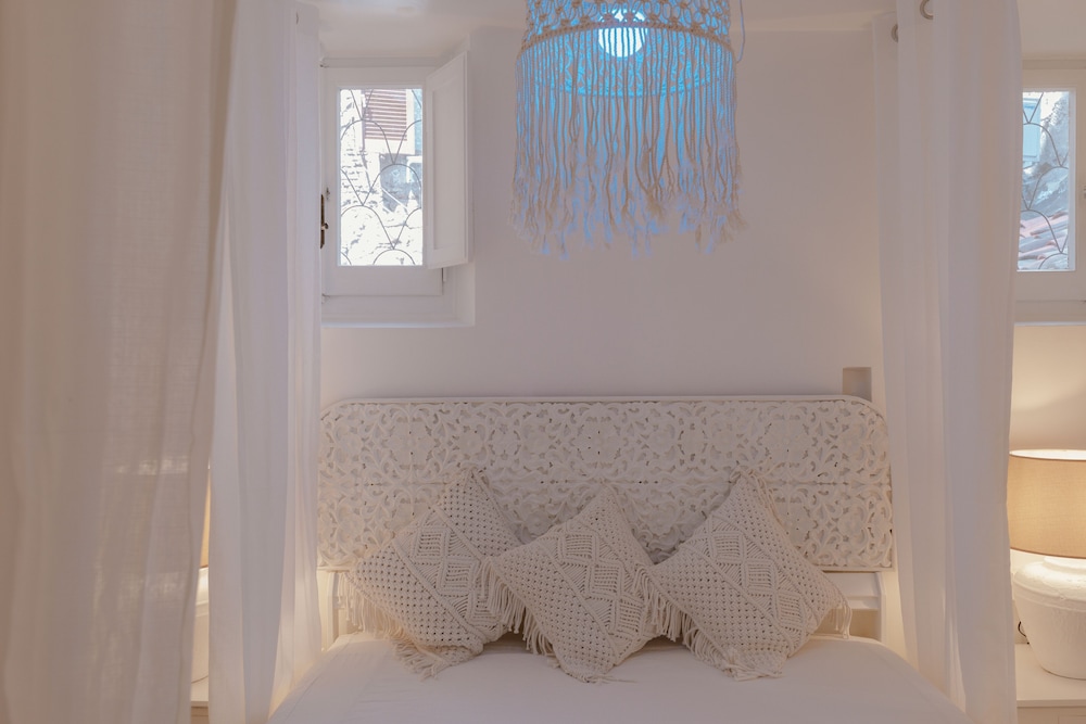 Navona Home