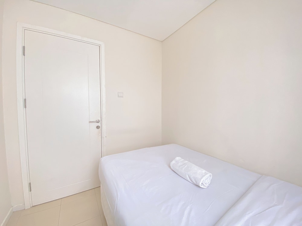 Simply And Cozy 2Br Apartment At Parahyangan Residence