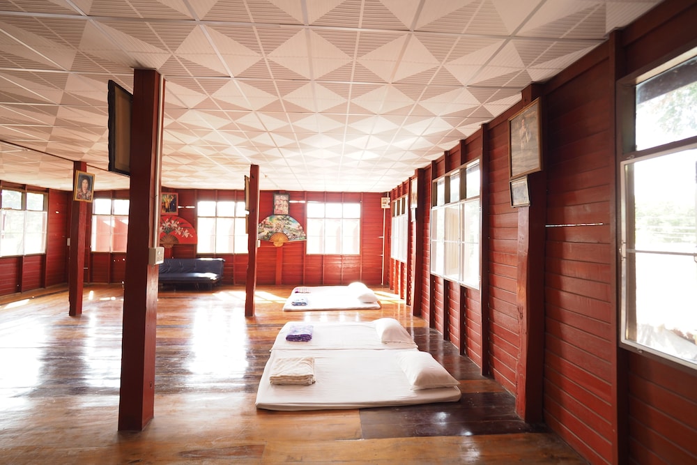Ram Yai Homestay - Hostel