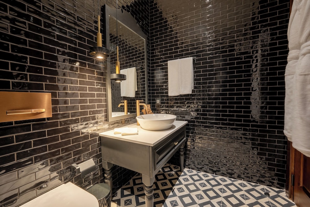 Belmondo Süitler - Image 150