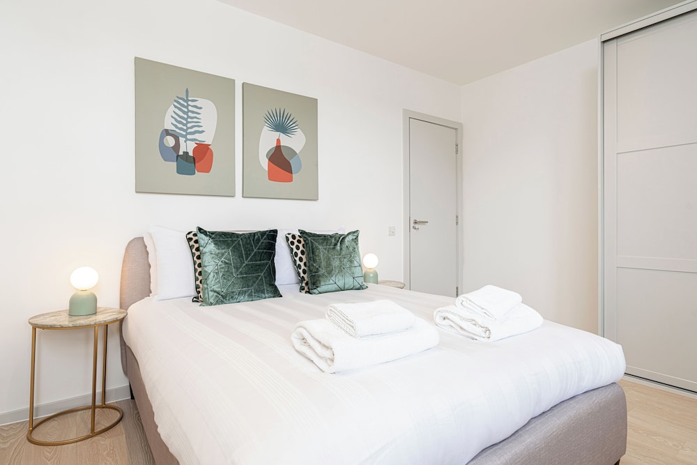 JOIVY Stylish 1 bed flats in Soho