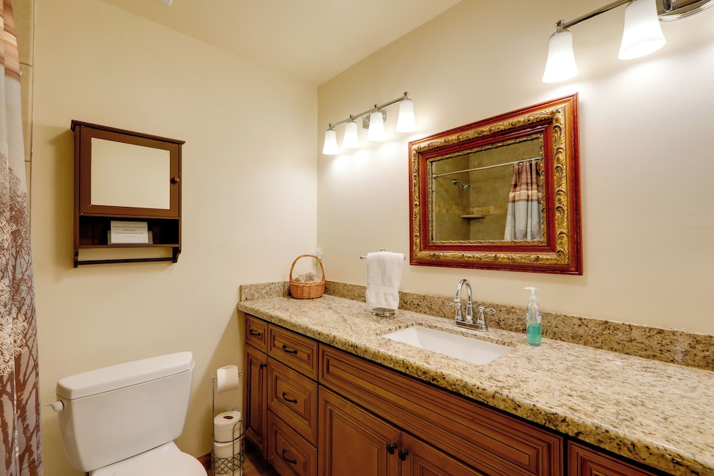 Rustic Pine Retreat w/ Fenced 1-acre Yard - Property Image 18