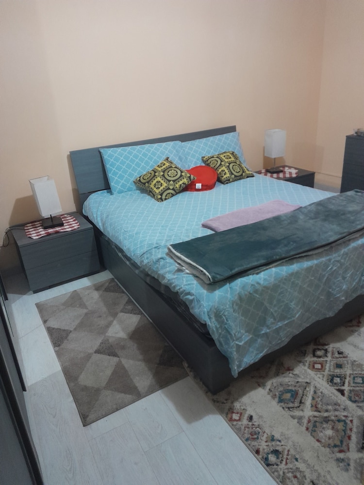 Beautiful 1-bed Apartment in Roma