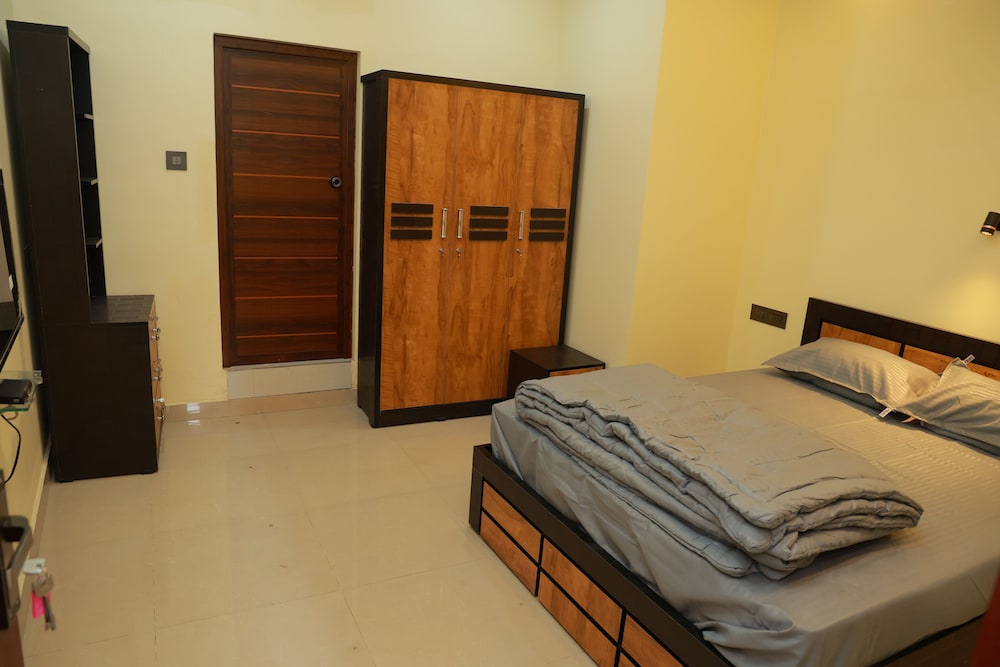 SJ HO0MES