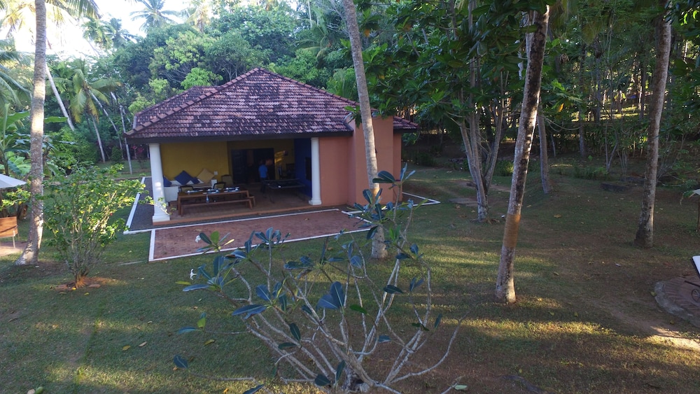 Villa Nicomar