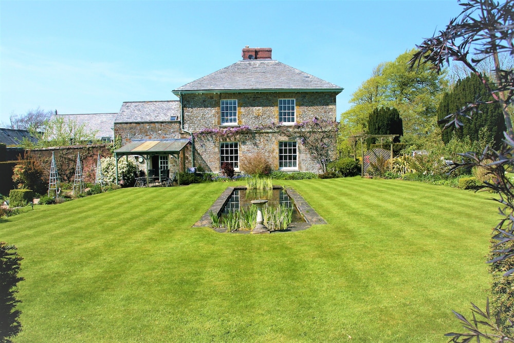 Glebe House Cottages