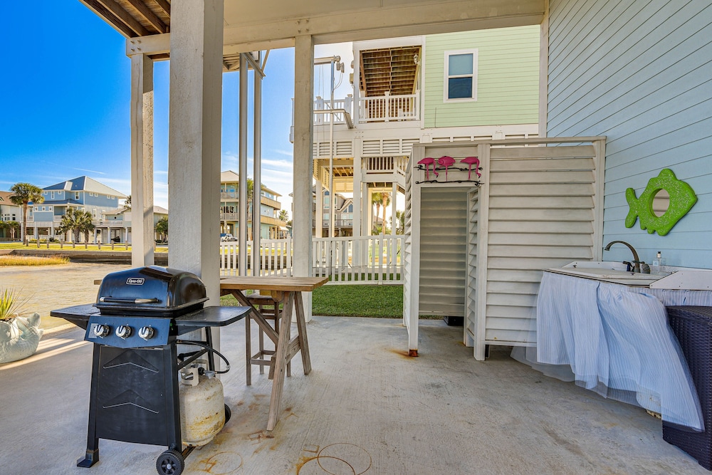 Gorgeous Galveston Bay Home w/ Private Pool! view 5