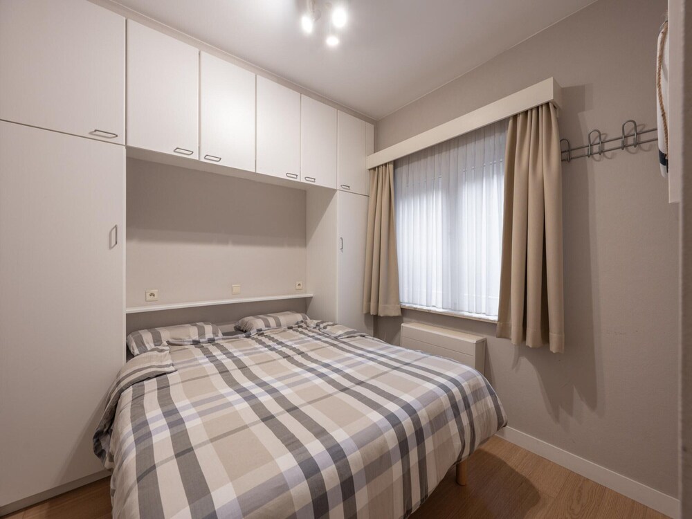 Apartment in Knokke Near Duinbergen Beach