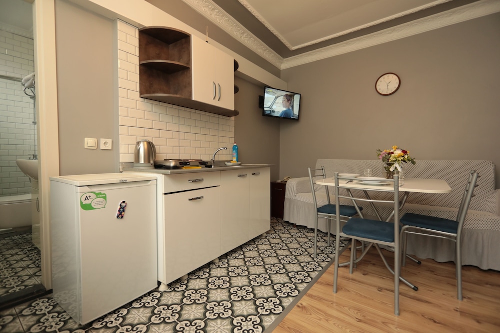 White Pearl Apart - Image 43