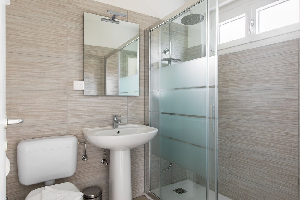 Photo 38