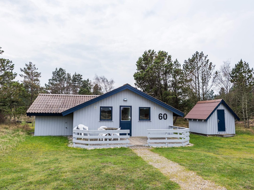 6 Person Holiday Home in Blavand