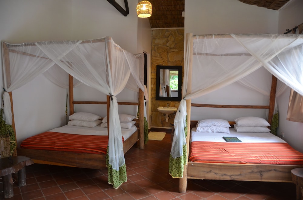 Honey Badger Lodge view 3