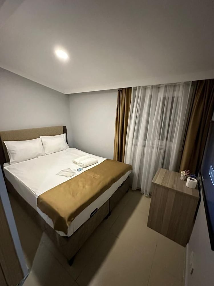 Camellia Suit Otel - Image 8