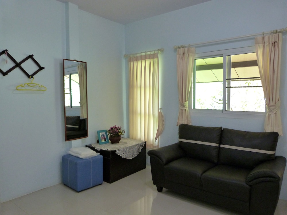 Bann Suan Rachawadee B&B