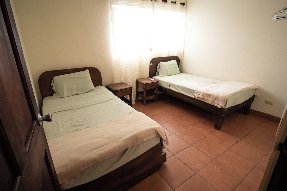 Anona Guesthouse