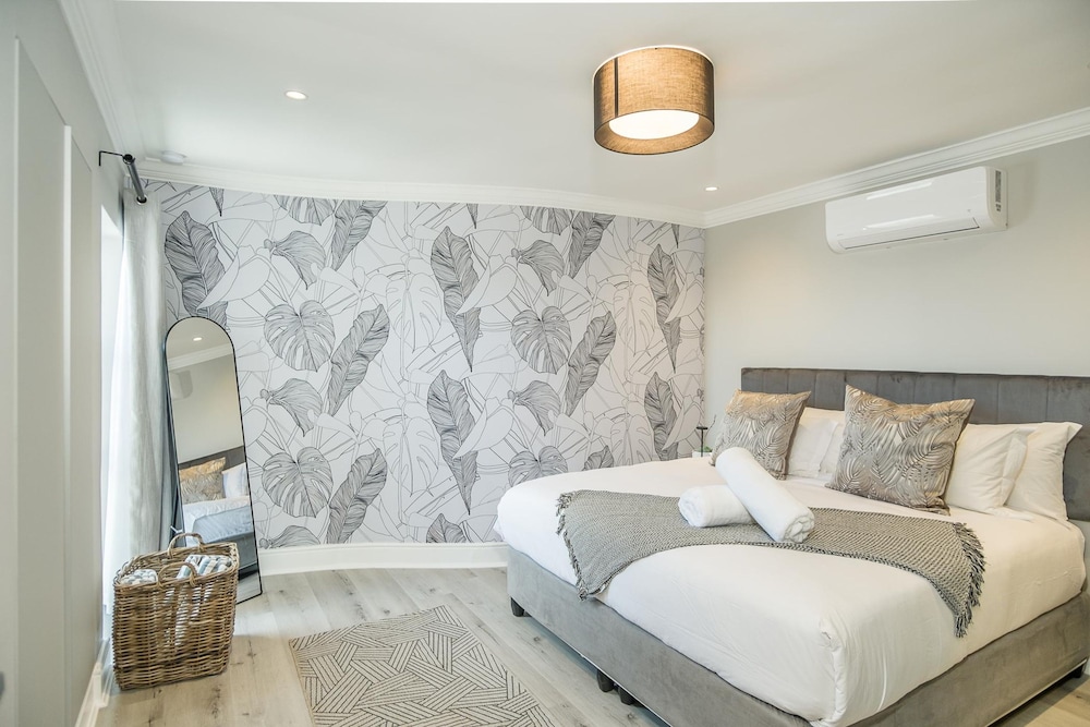 The Argyle Camps Bay - Pool 5 Mins to Beach