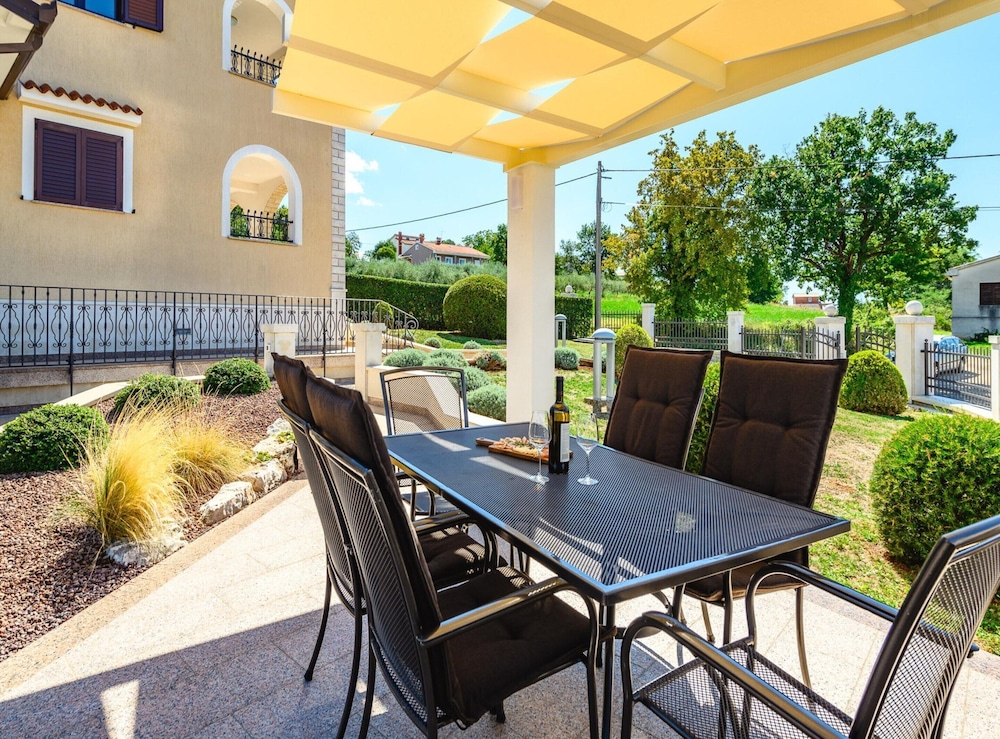 Premium Apartment With Private Pool