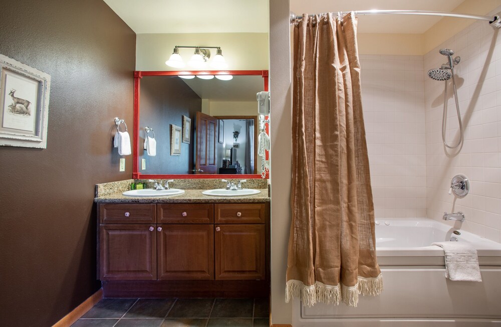 Winter Park CO Condos - Zephyr Mountain Lodge