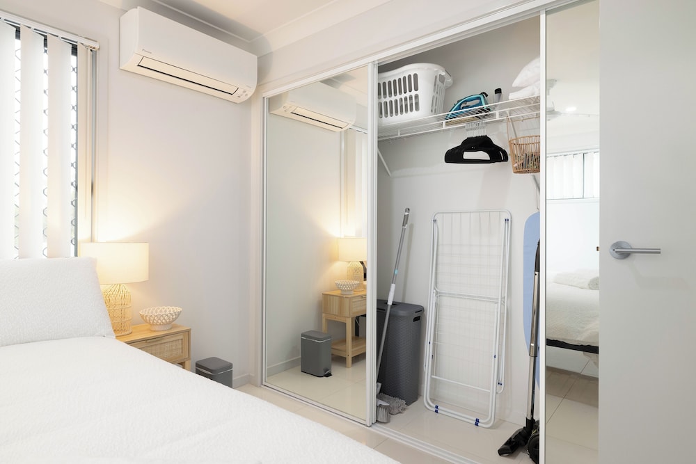 Smart Suites Self Check-in Apartments - 31A Freney