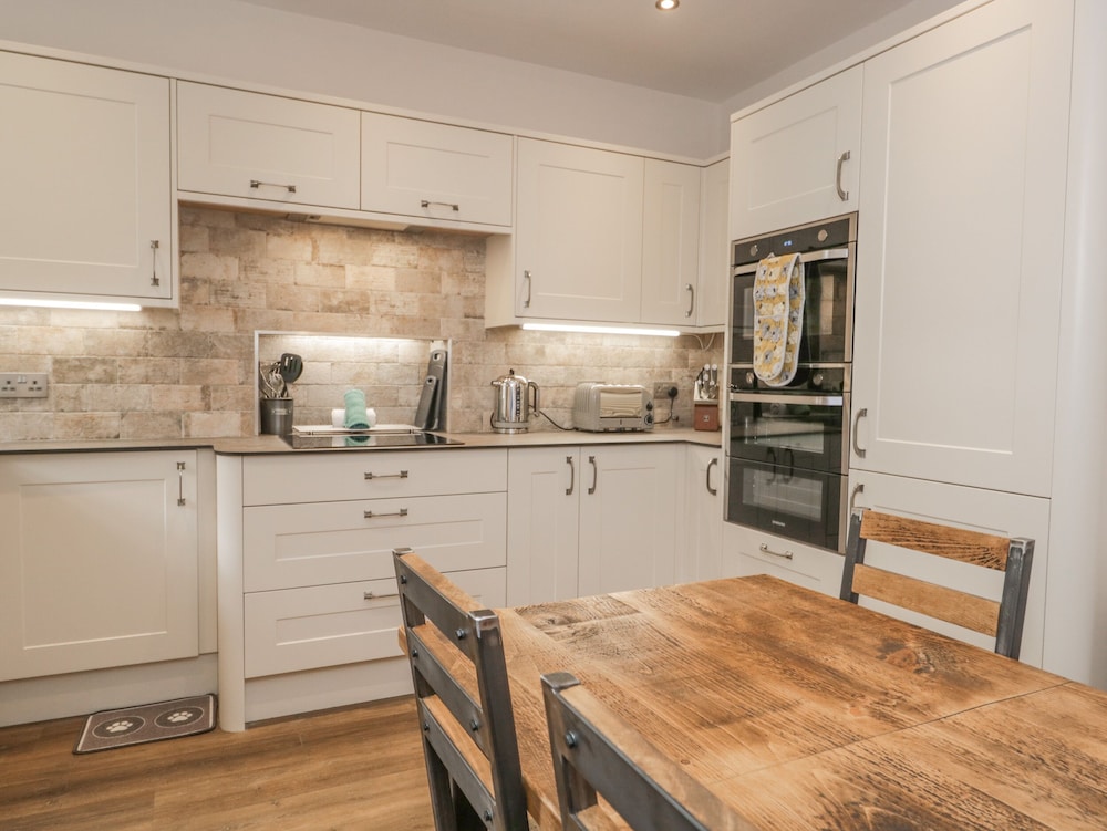 Oak Cottage