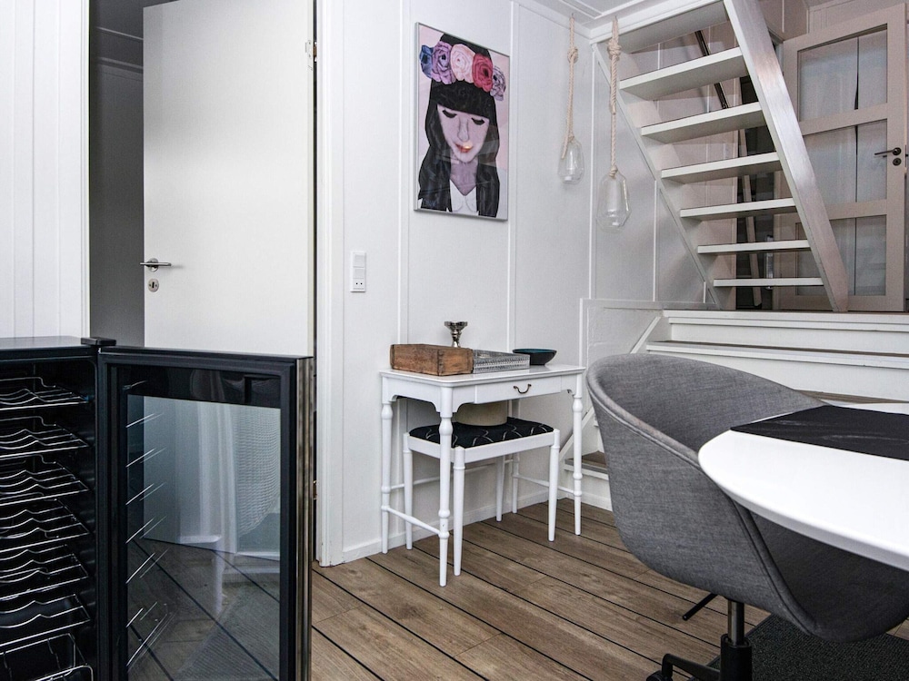 6 Person Holiday Home in Ebeltoft-by Traum