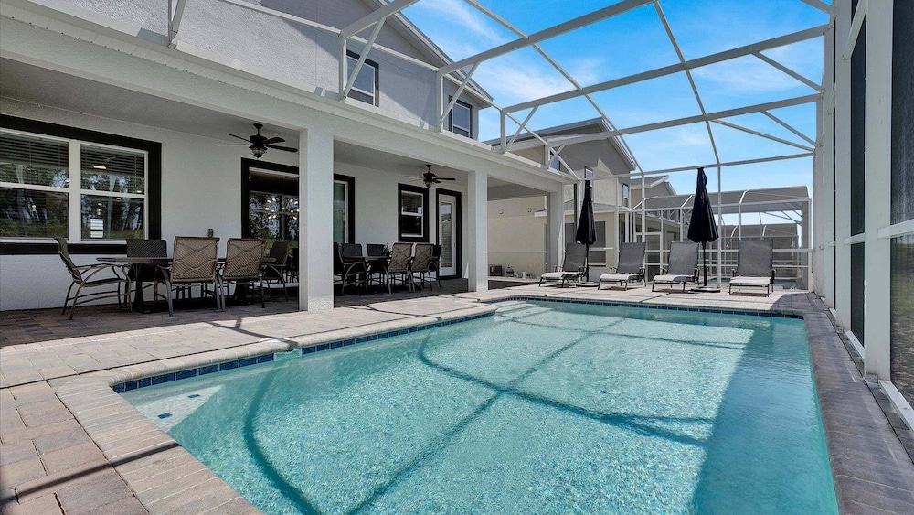 Championsgate 8 bedroom, Game room, Pool, Theater 8 Home
