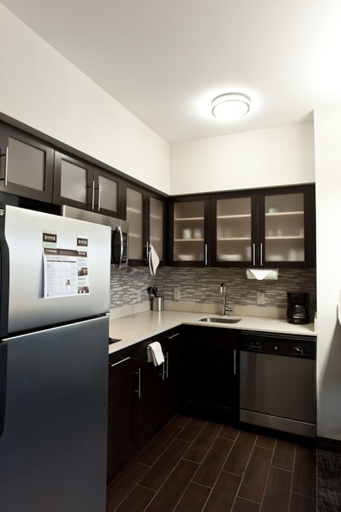 Staybridge Suites Houston IAH - Beltway 8, an IHG Hotel - Property Image 44