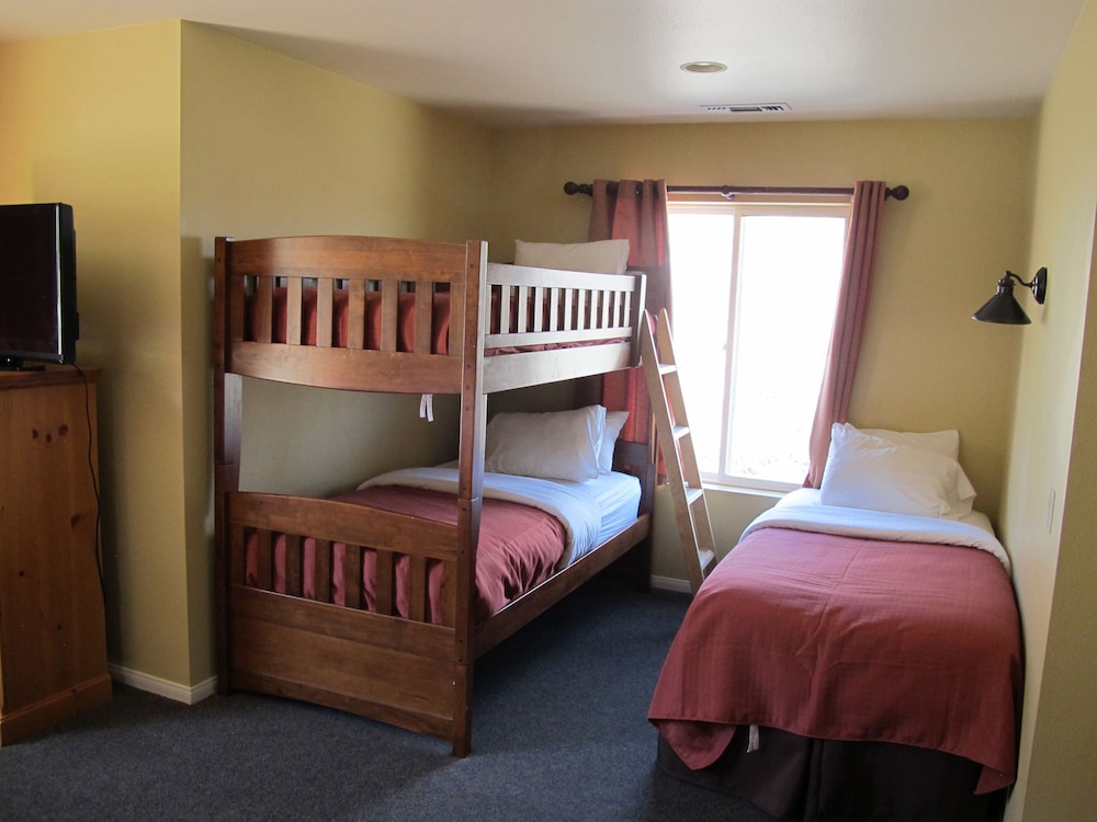 Convict Lake Resort