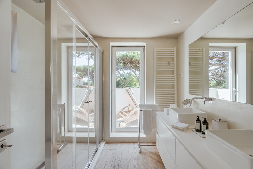 Light Villa by Cadenzalux