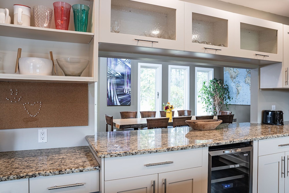 Revelstoke Lakehouse by Revelstoke Vacations