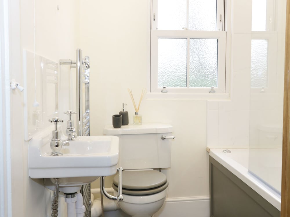 7 Monkmoor Road view 3