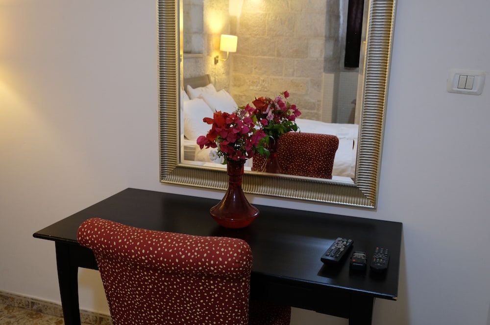 St. George’s Cathedral Pilgrim Guesthouse – Jerusalem