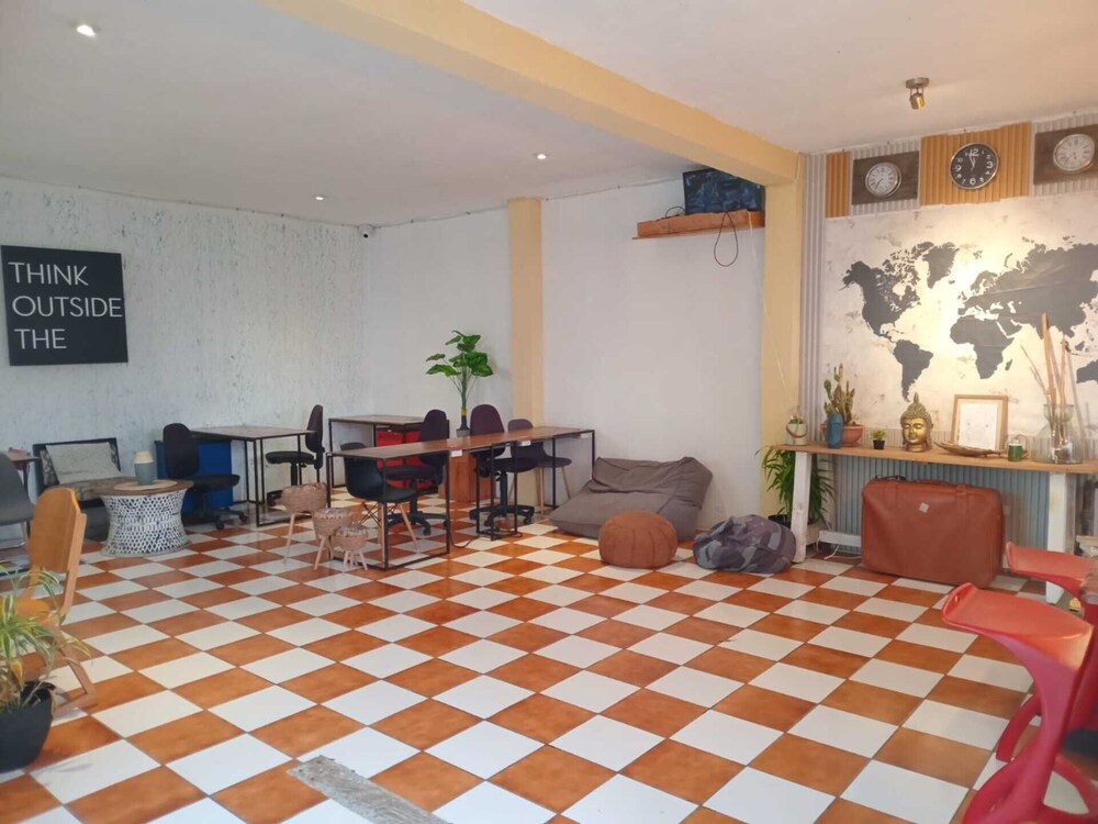 lemon tree hostels