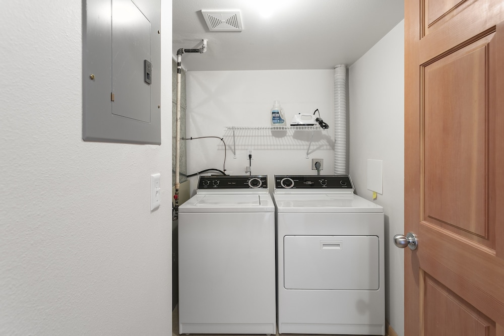 Boulder Creek at Deer Valley Resort - Three Bedroom Condo with Hot Tub #1119 3 Condo