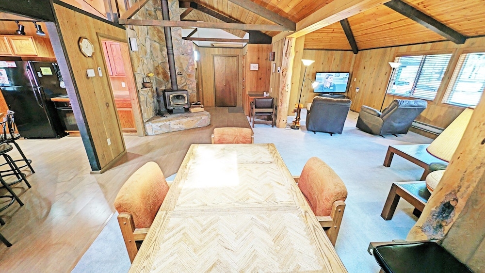 Bobcat 7 2 Bedroom Home